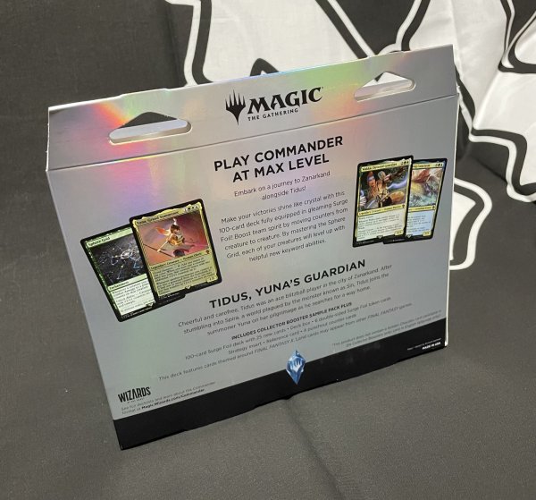 画像2: 《実物写真掲載商品》マジック：ザ・ギャザリングーFINAL FANTASY コレクター版 統率者デッキ カウンター・ブリッツ 英語版《状態:未開封》 (2)