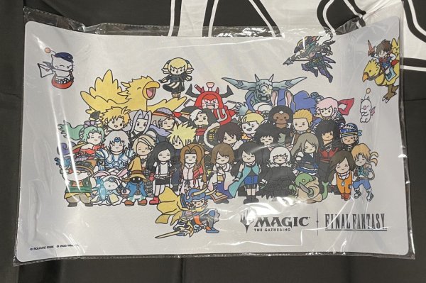 画像1: 《実物写真掲載商品》《プレイマット》ちびキャラ（ファイナルファンタジー）《状態:未開封中古》 (1)